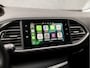 Peugeot 308 SW 1.2 PureTech Sport (APPLE CARPLAY, GROOT NAVI, LEDER/ALCANTARA, PARKEERSENSOREN, SPORTSTOELEN, LANE ASSIST, DAB+, CRUISE, NIEUWSTAAT)
