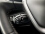 Peugeot 5008 1.2 PureTech Sport 7 Persoons (APPLE CARPLAY, GROOT NAVI, TREKHAAK, DAB+, SPORTSTOELEN, PARKEERSENSOREN, CRUISE, NIEUWSTAAT)