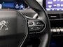 Peugeot 5008 1.2 PureTech Sport 7 Persoons (APPLE CARPLAY, GROOT NAVI, TREKHAAK, DAB+, SPORTSTOELEN, PARKEERSENSOREN, CRUISE, NIEUWSTAAT)