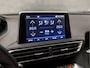 Peugeot 5008 1.2 PureTech Sport 7 Persoons (APPLE CARPLAY, GROOT NAVI, TREKHAAK, DAB+, SPORTSTOELEN, PARKEERSENSOREN, CRUISE, NIEUWSTAAT)