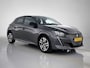 Peugeot 208 Style 75pk | Navigatie | Airco | Cruise Control | Parkeersensoren | Led koplampen | Apple Carplay / Android Auto | Bluetooth | DAB+ radio | Elektrisch inklapbare spiegels | Donker getint glas | 16" lichtmetalen velgen |