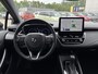 Suzuki Swace 1.8 Hybrid Style GEEN AFLEVERKOSTEN | Stoel- stuurverwarming | Navigatiesysteem | Parkeersensoren voor- en achter | Adaptieve Cruise Control | Climate Control | All Seasonbanden | Automaat | Fabrieksgarantie t/m januari 2031