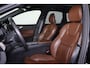 Volvo XC60 T5 Inscription Panorama/schuifdak - IntelliSafe Assist - Adaptieve LED koplampen - 360° Camera - Head Up Display - Verwarmde voorstoelen, stuur & achterbank - Parkeersensoren voor & achter - Elektr. bedienb. voorstoelen met geheugen  en Massage functie - Standkachel - Extra getint glas - Elektr. inklapbare trekhaak - 19' LMV