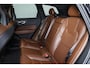 Volvo XC60 T5 Inscription Panorama/schuifdak - IntelliSafe Assist - Adaptieve LED koplampen - 360° Camera - Head Up Display - Verwarmde voorstoelen, stuur & achterbank - Parkeersensoren voor & achter - Elektr. bedienb. voorstoelen met geheugen  en Massage functie - Standkachel - Extra getint glas - Elektr. inklapbare trekhaak - 19' LMV