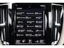 Volvo XC60 T5 Inscription Panorama/schuifdak - IntelliSafe Assist - Adaptieve LED koplampen - 360° Camera - Head Up Display - Verwarmde voorstoelen, stuur & achterbank - Parkeersensoren voor & achter - Elektr. bedienb. voorstoelen met geheugen  en Massage functie - Standkachel - Extra getint glas - Elektr. inklapbare trekhaak - 19' LMV
