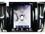 Volvo XC60 T5 Inscription Panorama/schuifdak - IntelliSafe Assist - Adaptieve LED koplampen - 360° Camera - Head Up Display - Verwarmde voorstoelen, stuur & achterbank - Parkeersensoren voor & achter - Elektr. bedienb. voorstoelen met geheugen  en Massage functie - Standkachel - Extra getint glas - Elektr. inklapbare trekhaak - 19' LMV