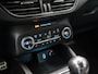Ford Focus Wagon 1.0 EcoBoost ST Line Business (APPLE CARPLAY, GROOT NAVI, STUUR/STOELVERWARMING, CLIMATE, SPORTSTOELEN, KEYLESS, PARKEERSENSOREN, CRUISE, NIEUWSTAAT)