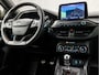 Ford Focus Wagon 1.0 EcoBoost ST Line Business (APPLE CARPLAY, GROOT NAVI, STUUR/STOELVERWARMING, CLIMATE, SPORTSTOELEN, KEYLESS, PARKEERSENSOREN, CRUISE, NIEUWSTAAT)