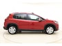 Peugeot 2008 1.2 PureTech Signature 110pk | Automaat | Navigatie | Airco | Trekhaak | Lichtmetalen Velgen | Cruise Control | Parkeersensoren Achter | Weinig Kilometers