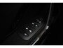 Peugeot 2008 1.2 PureTech Signature 110pk | Automaat | Navigatie | Airco | Trekhaak | Lichtmetalen Velgen | Cruise Control | Parkeersensoren Achter | Weinig Kilometers