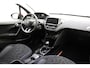 Peugeot 2008 1.2 PureTech Signature 110pk | Automaat | Navigatie | Airco | Trekhaak | Lichtmetalen Velgen | Cruise Control | Parkeersensoren Achter | Weinig Kilometers