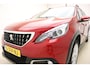Peugeot 2008 1.2 PureTech Signature 110pk | Automaat | Navigatie | Airco | Trekhaak | Lichtmetalen Velgen | Cruise Control | Parkeersensoren Achter | Weinig Kilometers