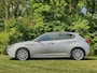 Alfa Romeo Giulietta 1.4 Turbo MultiAir Super Ned.Auto - Zwart leer Navigatie