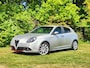 Alfa Romeo Giulietta 1.4 Turbo MultiAir Super Ned.Auto - Zwart leer Navigatie