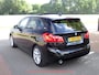 BMW 2-Serie Active Tourer 225XE PANODAK/SPORTLEER/KEYLESS/CAMERA