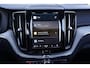 Volvo XC60 2.0 T8 Plug-in hybrid AWD Ultra Dark | Luchtvering | Bowers & Wilkins | Stoel ventilatie | Adaptieve Cruis Controle | Panorama dak | Electrische stoelen | Google on Board | Visual Park Assist (incl. 360º view) |