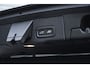 Volvo XC60 2.0 T8 Plug-in hybrid AWD Ultra Dark | Luchtvering | Bowers & Wilkins | Stoel ventilatie | Adaptieve Cruis Controle | Panorama dak | Electrische stoelen | Google on Board | Visual Park Assist (incl. 360º view) |