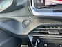 Peugeot 208 Hybrid 145pk e-DCS6 GT | Navigatie | Camera V+A | Full LED | Panoramadak | Parkeersensoren | Stoelverwarming | 17" LMV