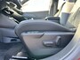 Peugeot 208 Hybrid 145pk e-DCS6 GT | Navigatie | Camera V+A | Full LED | Panoramadak | Parkeersensoren | Stoelverwarming | 17" LMV