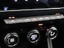 Renault Zoe R135 Edition One 52 kWh | Koopaccu! | Stoel/stuur verwarming | BOSE audio | Bekleding Leder | Cruise Control |
