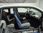 BMW i3 Basis Comfort Advance 22 kWh | 19'' LM Velgen | Stoelverwarming | Nette auto |