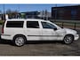 Volvo V70 2.4 Comfort Line, netto € 4.950, nwe koppeling & distributierie & gr beurt, bijtel vriendelijk!