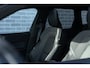 Volvo XC60 Recharge T6 340 pk AWD R-Design Volvo XC60 Recharge T6 AWD R-Design | Navi | Head-Up Display | Schuif-/Kanteldak | Keyless | 360 Camera | Adaptieve Cruise | Getint Glas | BLIS | Harman Kardon Audio | Stuur-/Stoelverwarming Voor + Achter | Standkachel | 22" LM