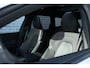 Volvo XC60 Recharge T6 340 pk AWD R-Design Volvo XC60 Recharge T6 AWD R-Design | Navi | Head-Up Display | Schuif-/Kanteldak | Keyless | 360 Camera | Adaptieve Cruise | Getint Glas | BLIS | Harman Kardon Audio | Stuur-/Stoelverwarming Voor + Achter | Standkachel | 22" LM