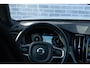 Volvo XC60 Recharge T6 340 pk AWD R-Design Volvo XC60 Recharge T6 AWD R-Design | Navi | Head-Up Display | Schuif-/Kanteldak | Keyless | 360 Camera | Adaptieve Cruise | Getint Glas | BLIS | Harman Kardon Audio | Stuur-/Stoelverwarming Voor + Achter | Standkachel | 22" LM