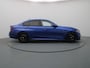 BMW 3-Serie 184pk 320i High Executive Camera | Adapt. Cruise | Navi | Parkeersens. v+a | Stoel-/stuurverw. | Trekhaak