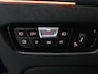 BMW 3-Serie 184pk 320i High Executive Camera | Adapt. Cruise | Navi | Parkeersens. v+a | Stoel-/stuurverw. | Trekhaak