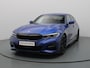 BMW 3-Serie 184pk 320i High Executive Camera | Adapt. Cruise | Navi | Parkeersens. v+a | Stoel-/stuurverw. | Trekhaak