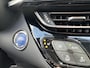 Toyota C-HR 2.0 Hybrid Launch Edition 184 PK | Volledig Lederen Bekleding | Elektrische Stoelverstelling | JBL Audio | Navigatie | Parkeercamera | Treeplanken | Stoelverwarming | Climate Control | LED Pack | Orgineel NL Auto van 1e Eigenaar |