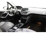 Peugeot 2008 1.2 PureTech Allure 110pk | Navigatie | Panoramadak | Trekhaak | Climate Control | Lichtmetalen Velgen | Cruise Control | Parkeersensoren