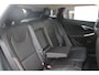 Volvo V40 Cross Country T3 Polar+ Luxury Premium audio by Harman Kardon | Panoramisch schuif/-kanteldak | Park Assist voor + achter | Parkeercamera achter | Verwarmbare voorstoelen | 17'' Lichtmetalen wielen