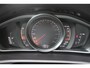 Volvo V40 Cross Country T3 Polar+ Luxury Premium audio by Harman Kardon | Panoramisch schuif/-kanteldak | Park Assist voor + achter | Parkeercamera achter | Verwarmbare voorstoelen | 17'' Lichtmetalen wielen
