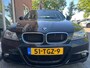 BMW 3-Serie Touring 325i High Executive NIEUWE APK / PANODAK / STOELVERW. / CLIMA /