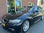 BMW 3-Serie Touring 325i High Executive NIEUWE APK / PANODAK / STOELVERW. / CLIMA /