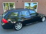 BMW 3-Serie Touring 325i High Executive NIEUWE APK / PANODAK / STOELVERW. / CLIMA /