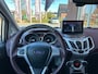 Ford Fiesta 1.4 Ghia NIEUWE APK / LEER / CAMERA / AIRCO / GROOT.SCHERM / LMV