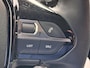 Peugeot e-208 EV 50kWh 136pk 3-fase Allure Pack Navigatie | Apple Carplay & Android Auto | Cruise & Climate control | 3D-cockpit | Achteruitrijcamera | P-hulp | BT