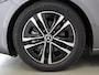 Mercedes-Benz A-klasse 180 Business Line |Elektrisch glazen panorama-dak| Getint glas | 2 zone clima | widescreen | Stoelverwarming