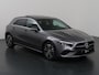 Mercedes-Benz A-klasse 180 Business Line |Elektrisch glazen panorama-dak| Getint glas | 2 zone clima | widescreen | Stoelverwarming