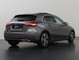 Mercedes-Benz A-klasse 180 Business Line |Elektrisch glazen panorama-dak| Getint glas | 2 zone clima | widescreen | Stoelverwarming