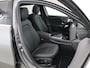 Mercedes-Benz A-klasse 180 Business Line |Elektrisch glazen panorama-dak| Getint glas | 2 zone clima | widescreen | Stoelverwarming