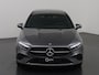Mercedes-Benz A-klasse 180 Business Line |Elektrisch glazen panorama-dak| Getint glas | 2 zone clima | widescreen | Stoelverwarming