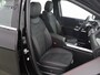 Mercedes-Benz B-klasse 180 AMG Line Panoramadak | Trekhaak wegklapbaar | Memory Stoelen