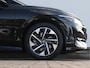 Volkswagen ID.7 Pro Business 77 kWh accu, 210 kW / 286 pk Variant | Trekhaak | Navigatie | 360-Camera | Stoel- en Stuurverwarming | Massagefunctie |