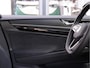 Volkswagen ID.7 Pro Business 77 kWh accu, 210 kW / 286 pk Variant | Trekhaak | Navigatie | 360-Camera | Stoel- en Stuurverwarming | Massagefunctie |