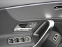 Mercedes-Benz A-klasse 180 Star Edition Luxury Line | Voorstoelen Verwarmd | DAB+ Radio | Achteruitrij Camera | Sfeerverlichting | 17" Lichtmetalen Velgen